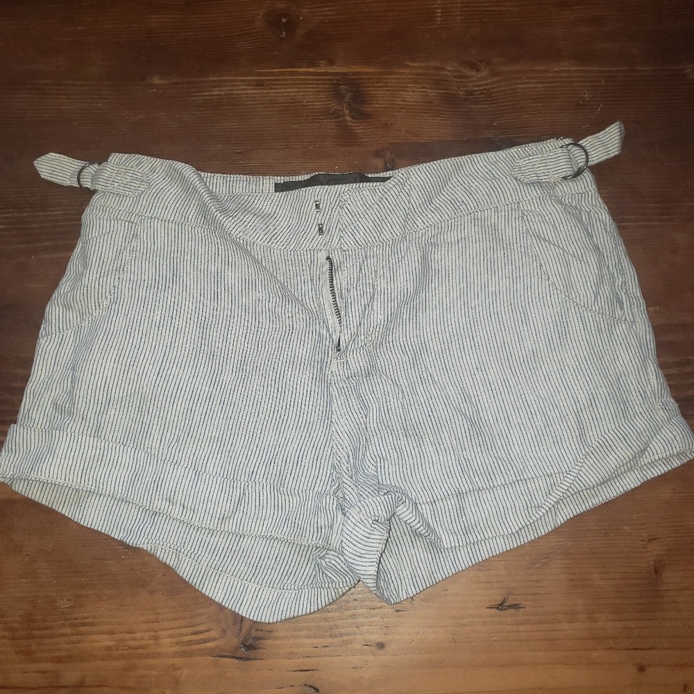 Woven striped shorts